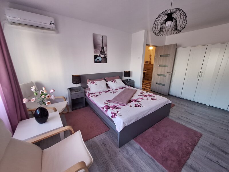 Vitan, sector 3, la 2 min. Mall Vitan, la 8 min. metrou M. Bravu