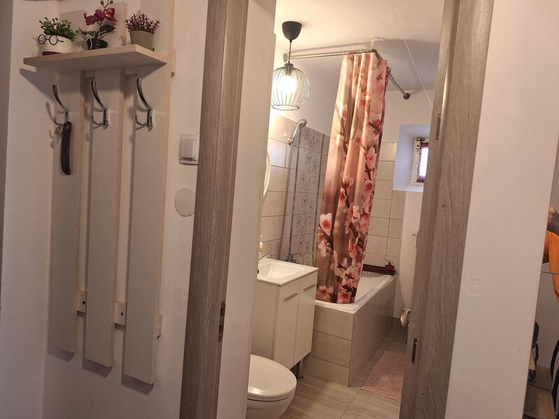 Vitan, sector 3, la 2 min. Mall Vitan, la 8 min. metrou M. Bravu